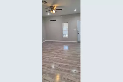 1015 E Cannon Street, Fort Worth, TX 76104 - Photo 3
