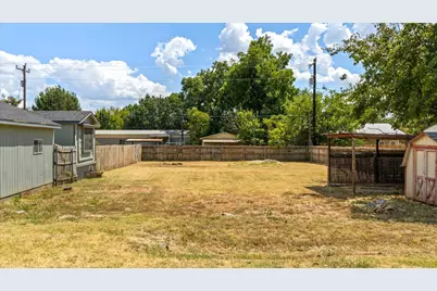 823 Flamingo Road, Granbury, TX 76049 - Photo 1
