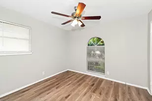656 Sue Ann Ln, Burleson, TX 76028 - Photo 7