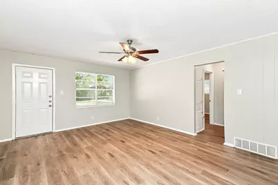 656 Sue Ann Lane, Burleson, TX 76028 - Photo 5