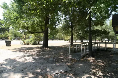 605 E Pine, Edgewood, TX 75117 - Photo 9