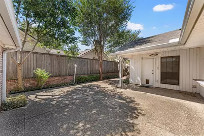 4400 Westchester Drive, Waco, TX 76710 - Photo 31