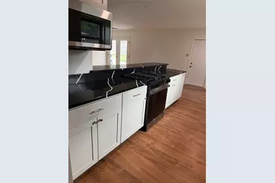 1710 Cresthaven Drive, Pantego, TX 76013 - Photo 3