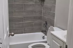 1017 E Cannon St, Fort Worth, TX 76104 - Photo 5