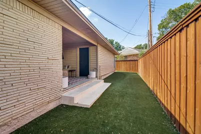 9005 Livenshire Drive, Dallas, TX 75238 - Photo 23