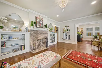 607 W Parkway Street, Denton, TX 76201 - Photo 9
