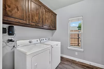 305 Donna Circle, Granbury, TX 76049 - Photo 27