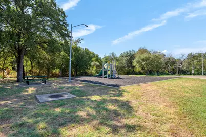 305 Donna Circle, Granbury, TX 76049 - Photo 37