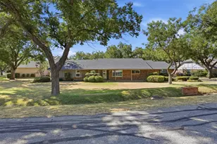 6116 Belvidere Cir, Granbury, TX 76049 - Photo 3