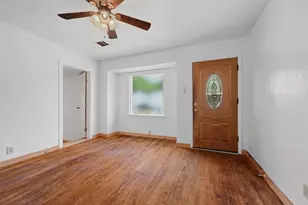 111 Atkinson Dr, Sherman, TX 75092 - Photo 7