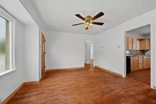 111 Atkinson Dr, Sherman, TX 75092 - Photo 9
