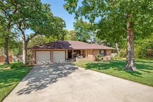 1403 Greenwood Dr, Denton, TX 76209 - Photo 37
