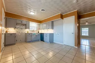 818 Emberwood Dr, Dallas, TX 75232 - Photo 13