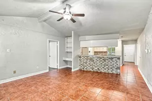 2005 Yorktown Ct S, League City, TX 77573 - Photo 7