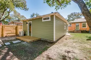 2433 Southwood Dr, Dallas, TX 75233 - Photo 25
