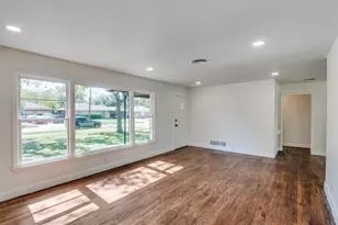 2433 Southwood Dr, Dallas, TX 75233 - Photo 5