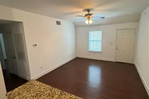 910 Fannin, Denton, TX 76201 - Photo 3