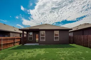 1002 Pecos St, Aubrey, TX 76227 - Photo 7