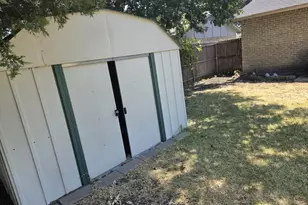 709 Shorecrest Dr, Garland, TX 75040 - Photo 13