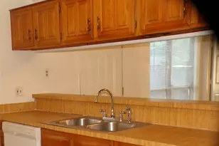 1464 Brook Meadow Cir, Lancaster, TX 75134 - Photo 5