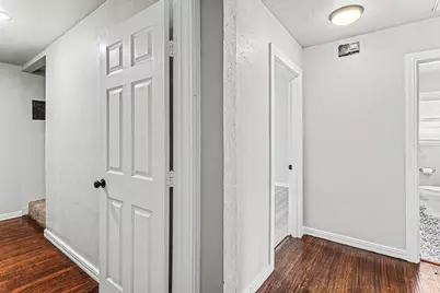 1108 E Robert Street, Fort Worth, TX 76104 - Photo 13