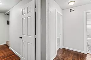 1108 E Robert St, Fort Worth, TX 76104 - Photo 13