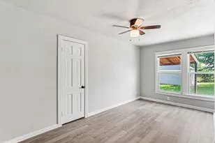 1108 E Robert St, Fort Worth, TX 76104 - Photo 17