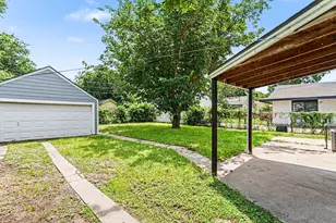 1108 E Robert St, Fort Worth, TX 76104 - Photo 25