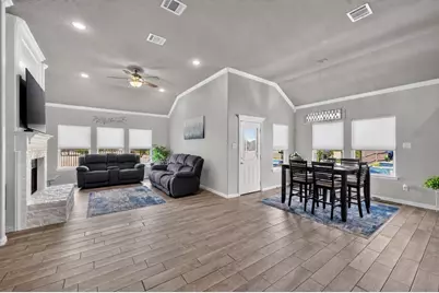7924 Wilson Cliff Court, White Settlement, TX 76108 - Photo 5