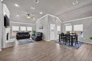 7924 Wilson Cliff Ct, White Settlement, TX 76108 - Photo 5