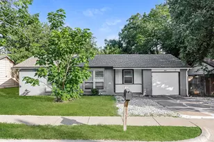 2814 Sequoia Ln, Arlington, TX 76010 - Photo 1