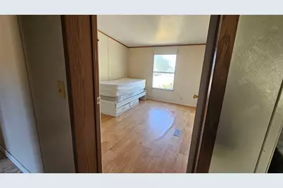 8913 Holly Road, Alvarado, TX 76009 - Photo 7