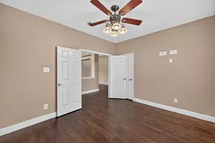 9300 Bedford Ln, McKinney, TX 75071 - Photo 9