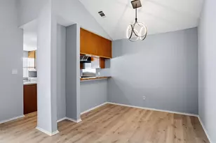 636 Bellaire Dr, Hurst, TX 76053 - Photo 7
