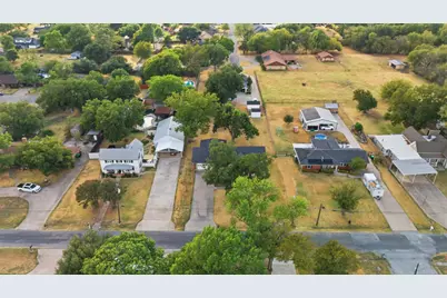 400 S College Street, Pilot Point, TX 76258 - Photo 27