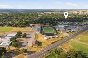 400 S College St, Pilot Point, TX 76258 - Photo 29