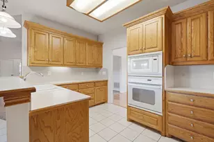 400 S College St, Pilot Point, TX 76258 - Photo 9