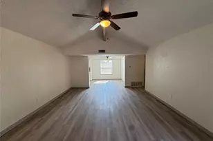 4900 French Wood Dr, Arlington, TX 76016 - Photo 3