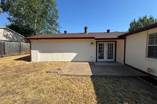 4900 French Wood Dr, Arlington, TX 76016 - Photo 15