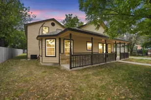 1103 Chase Ave, Cleburne, TX 76031 - Photo 1