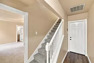 1103 Chase Ave, Cleburne, TX 76031 - Photo 17