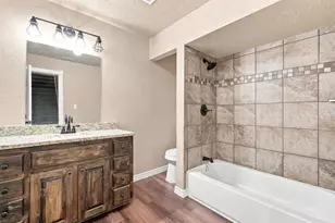 1103 Chase Ave, Cleburne, TX 76031 - Photo 27