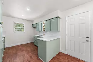 504 Hill St, Aubrey, TX 76227 - Photo 7