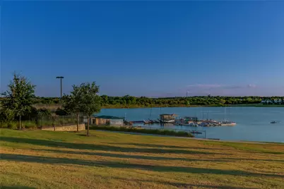 1332 Island Vista Drive, Arlington, TX 76005 - Photo 37