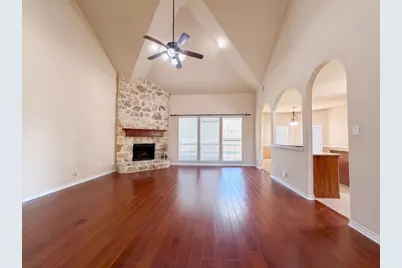 409 Lone Oak Court, Kennedale, TX 76060 - Photo 3