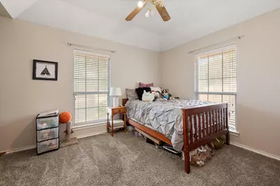 512 Shady Oaks Trail, Burleson, TX 76028 - Photo 17