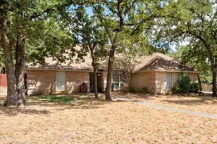512 Shady Oaks Trail, Burleson, TX 76028 - Photo 3
