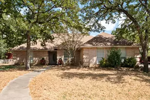 512 Shady Oaks Trail, Burleson, TX 76028 - Photo 5