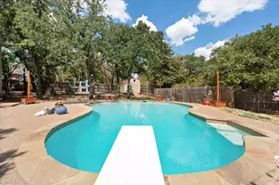 512 Shady Oaks Trail, Burleson, TX 76028 - Photo 35