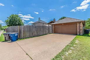 108 Oak Hollow Ln, Red Oak, TX 75154 - Photo 3